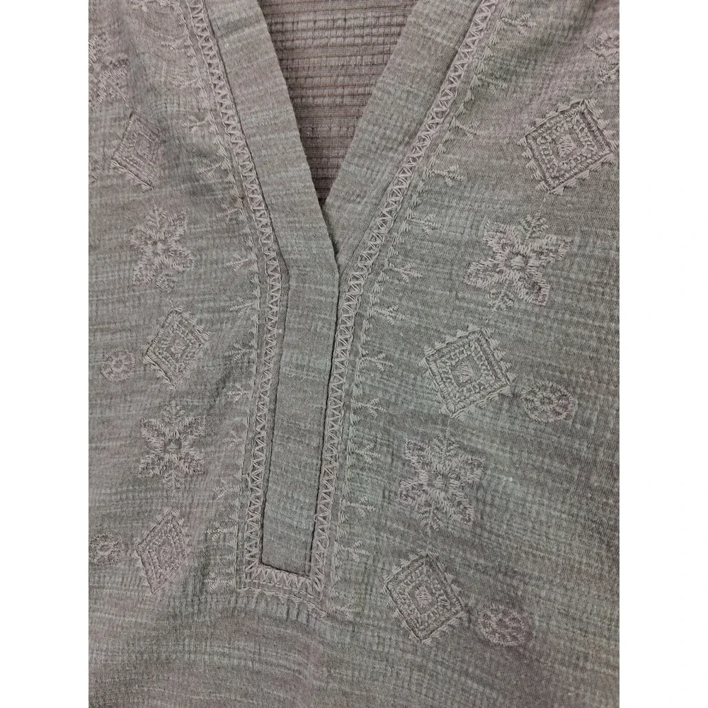 Cable & Gauge Top Embroidered Split Neck XL Mauve Taupe Short Sleeve Boho Blouse - Picture 2 of 6